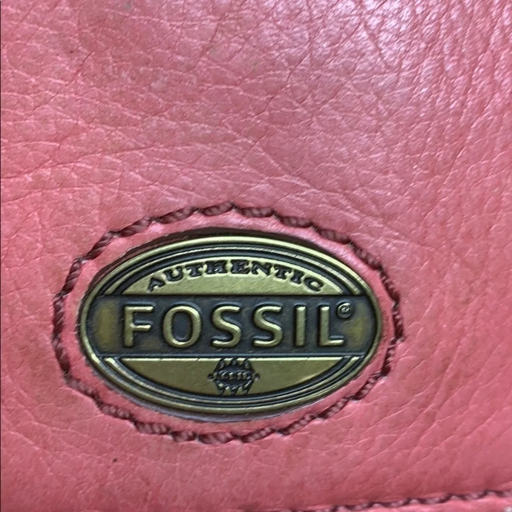 Fossil Explorer Wallet / clutch in red